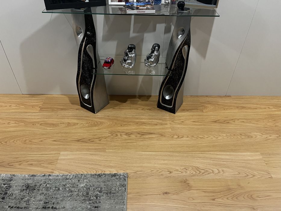 Mesa do hall de entrada