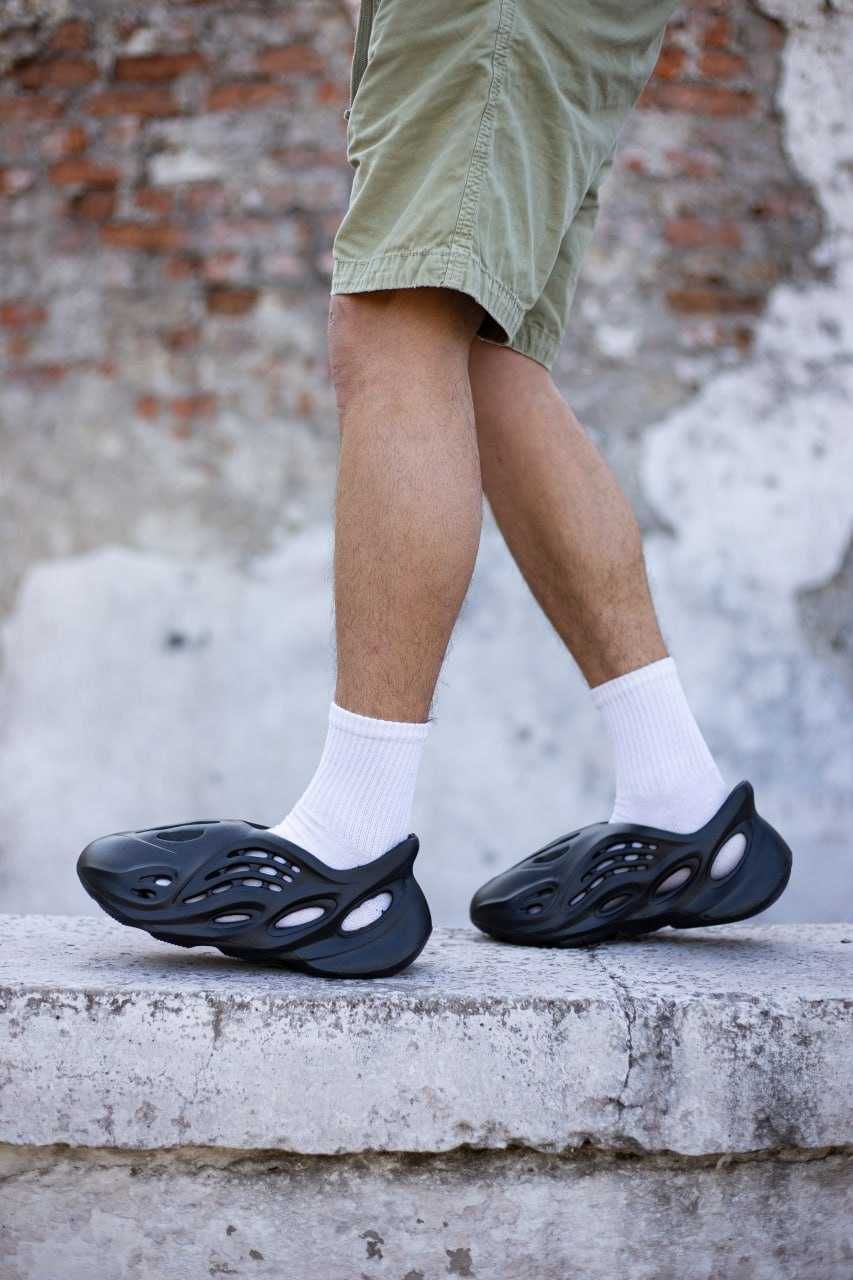 Мужские кроссовки Adidas Yeezy Foam Runner кросівки адидас изи фом
