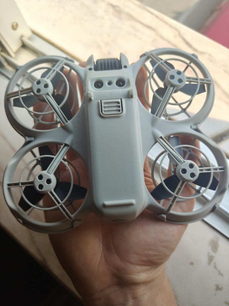 Dji neo - como novo