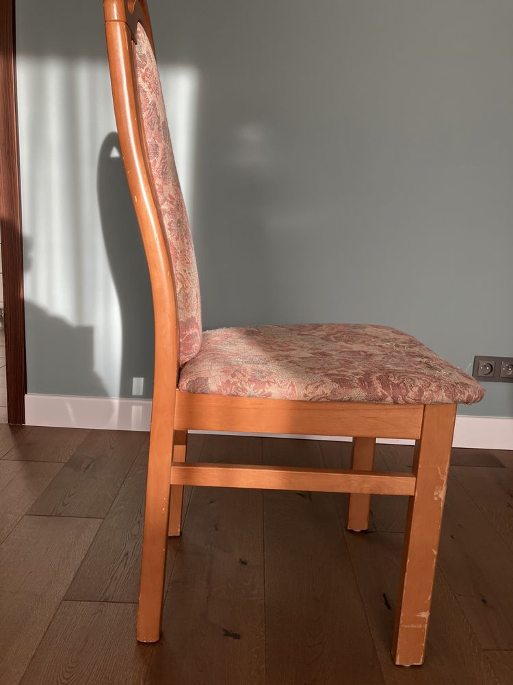 6 krzeseł z litego drewna do renowacji
