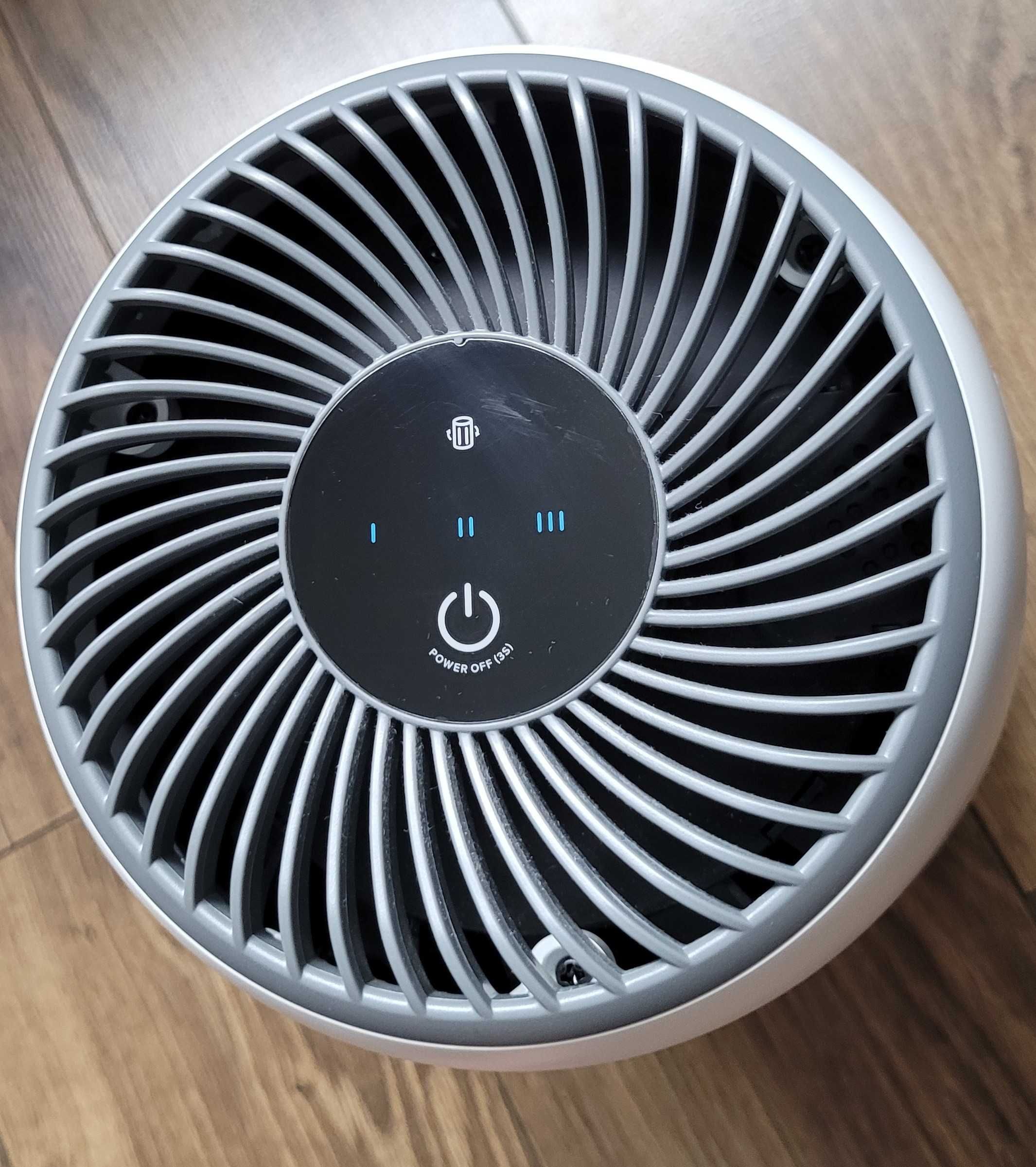 mały oczyszczacz powietrza Levoit LAP-C161 Core Mini HEPA biały działa