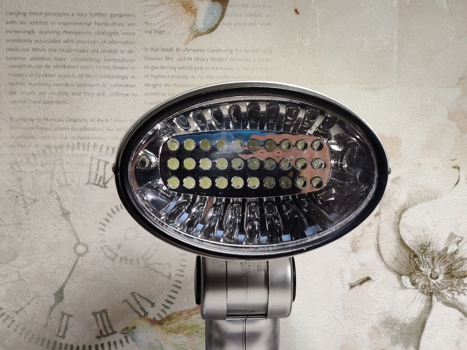 Два ліхтарі робочі, з акумуляторами та USB зарядкою