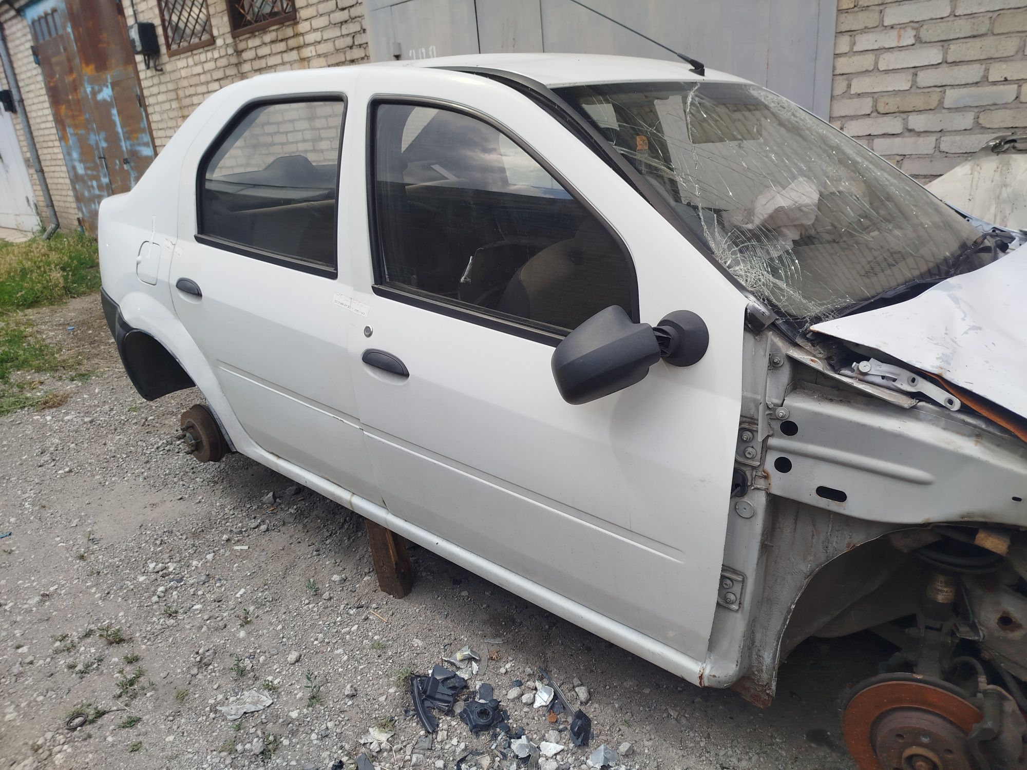 Dacia logan торг