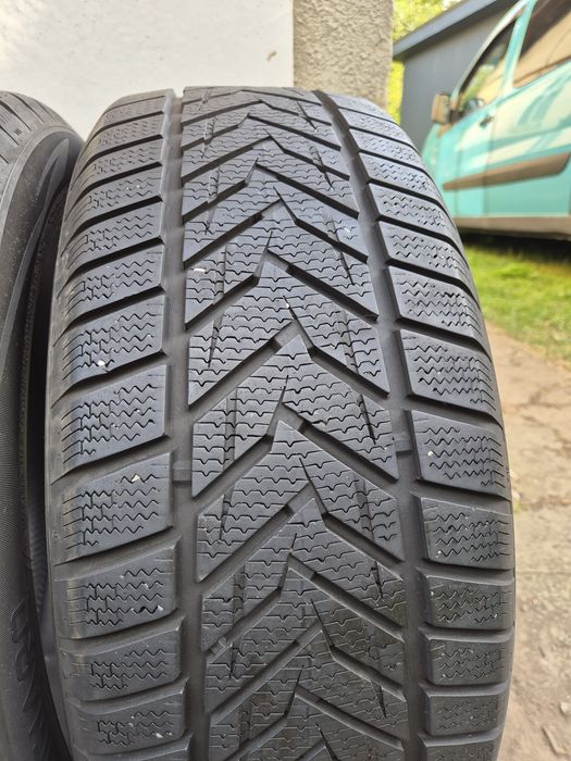 Шини 215/50/18, Vredestein  (308)