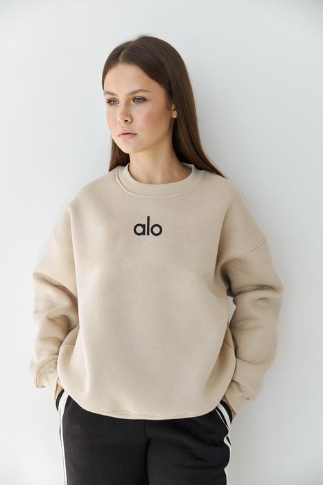 Дуже теплий якісний світшот, р.146, повномір, якість вища!Не кошлатить