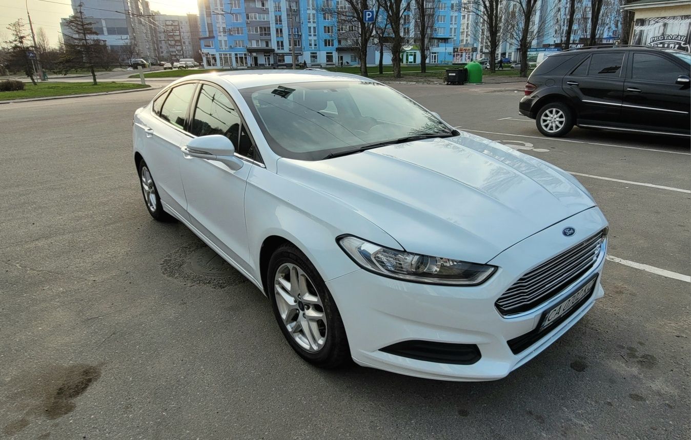 Ford Fusion 13 рік 2,5AT газ/бенз