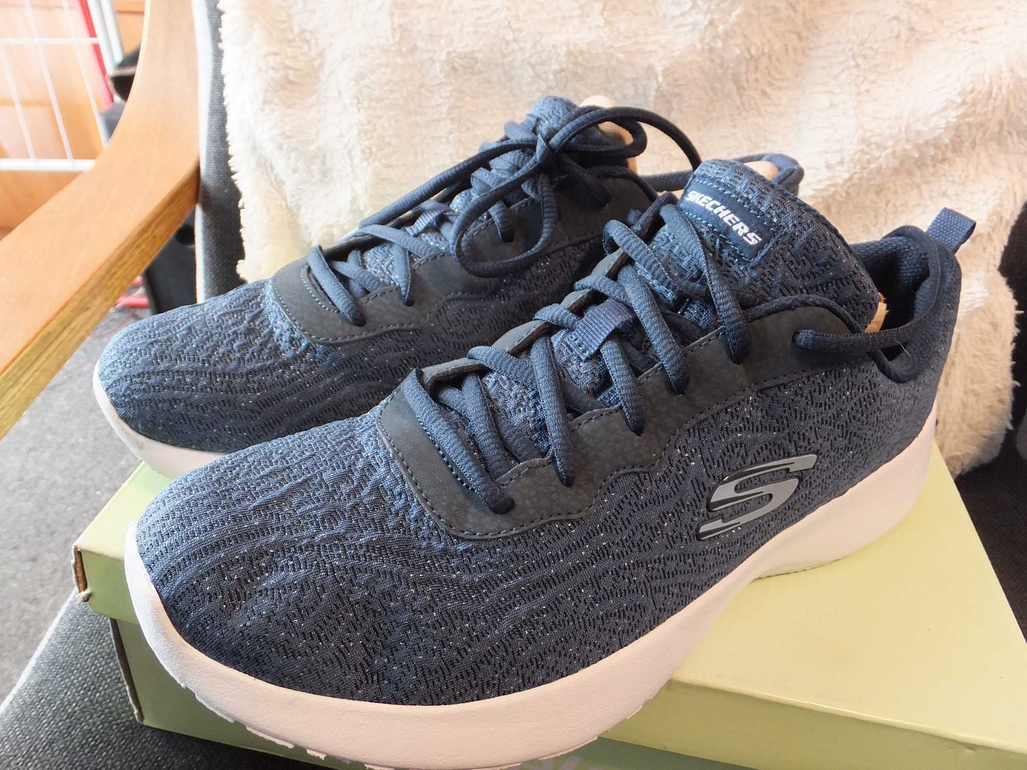 Buty Skechers Dynamight rozmiar 42