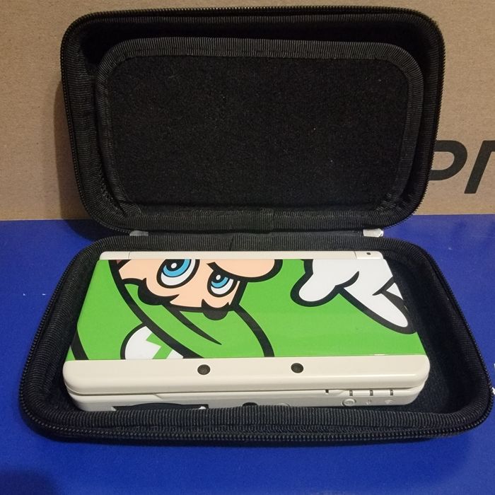 New Nintendo 3ds +32gb