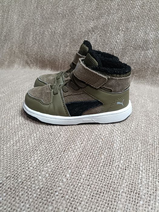 Buty chłopięce ocieplane puma rozmiar 23 kolor khaki /zielony