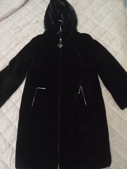 Продам шубку ціна 2000 можливий торг