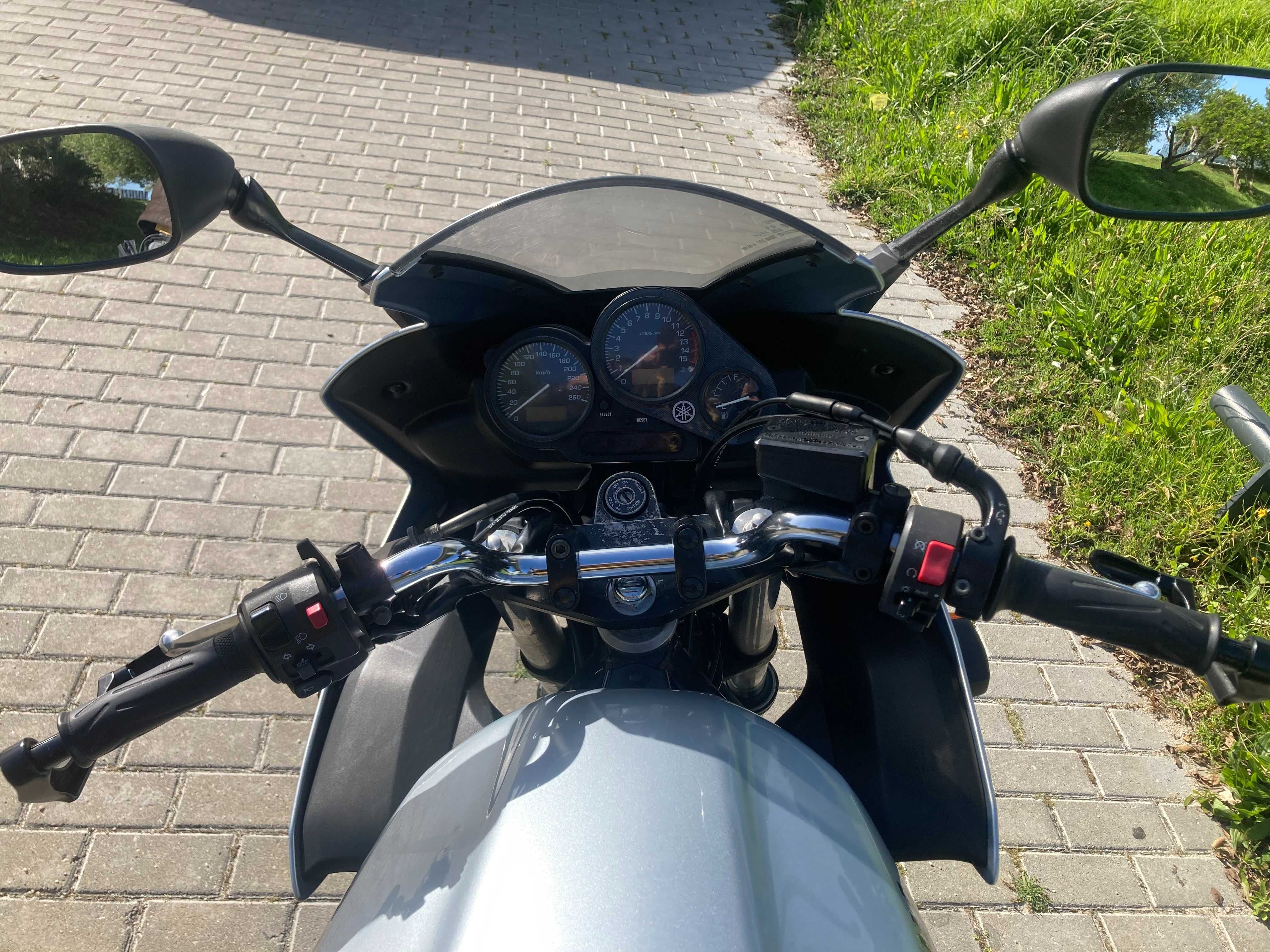 Yamaha Fazer 600 FZ6