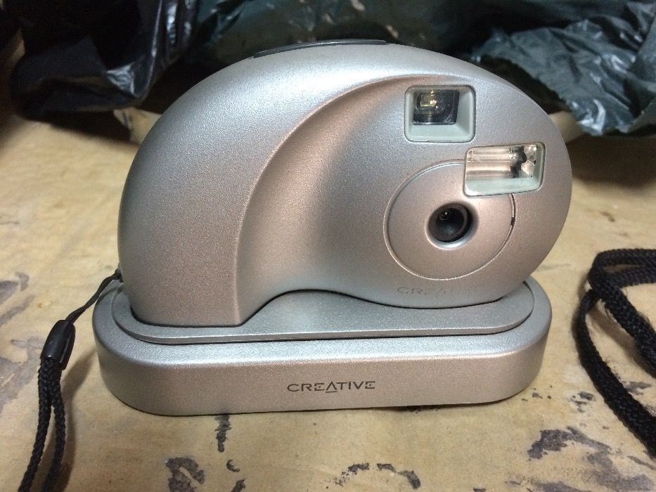 webcam Creative 750 - Armação de Pera