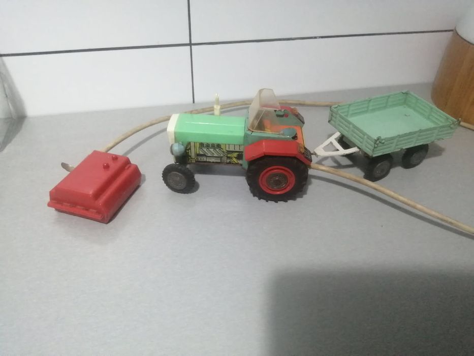 Zabawka Traktorek TYTAN z przyczepą PRL CZZ505Y