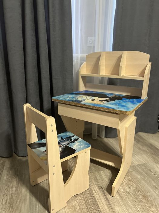 Столик для хлопчика