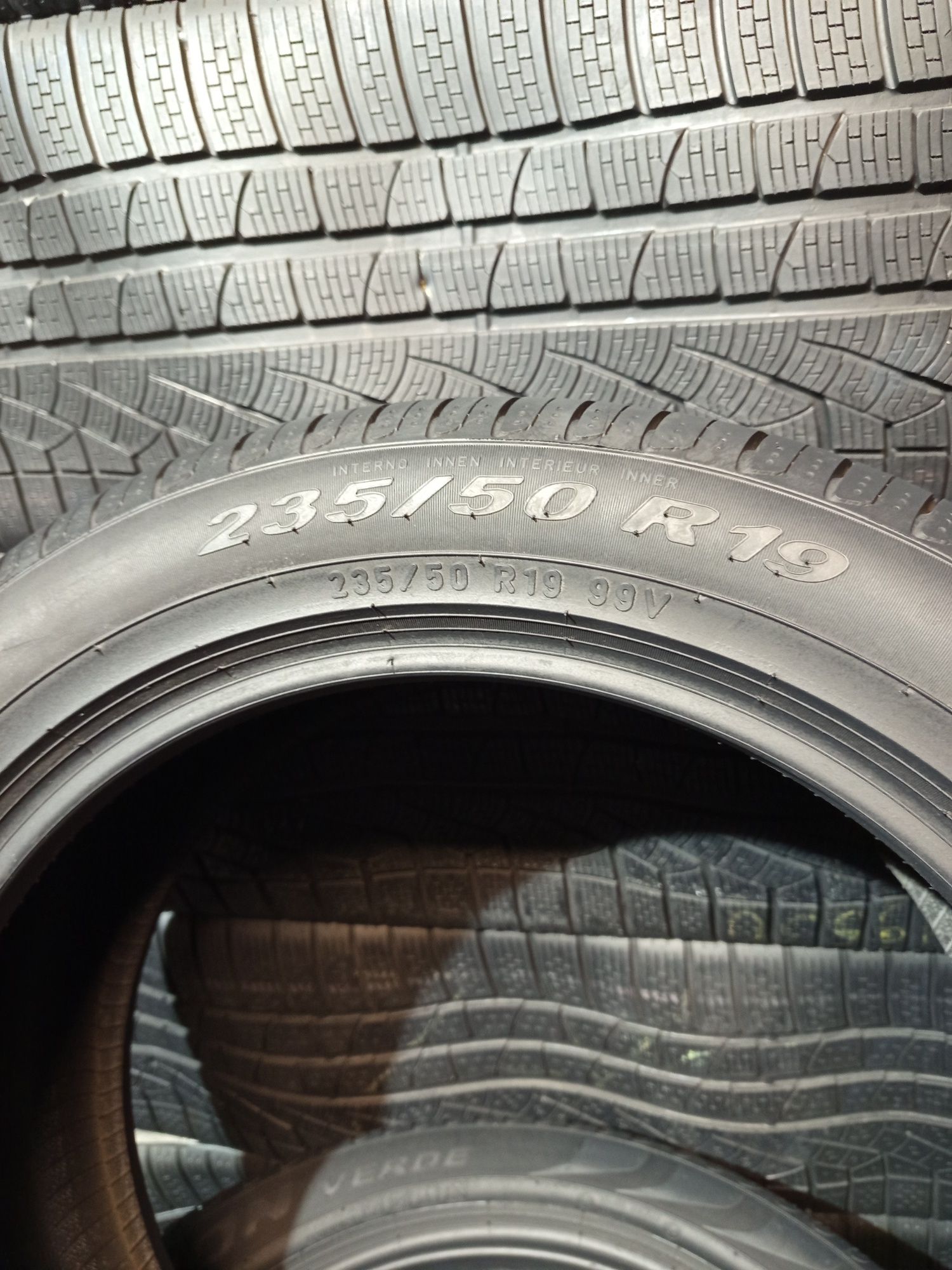 235/50R19 Pirelli Scorpion Verde