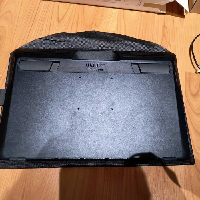 Tablet Graficzny Wacom Cintiq 16 pro
