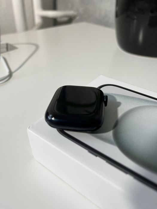 Apple watch series 8 GPS  89% kondycji jak nowy