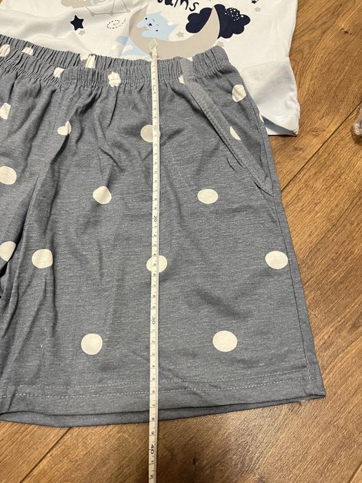 Нова піжамка для дівчинки