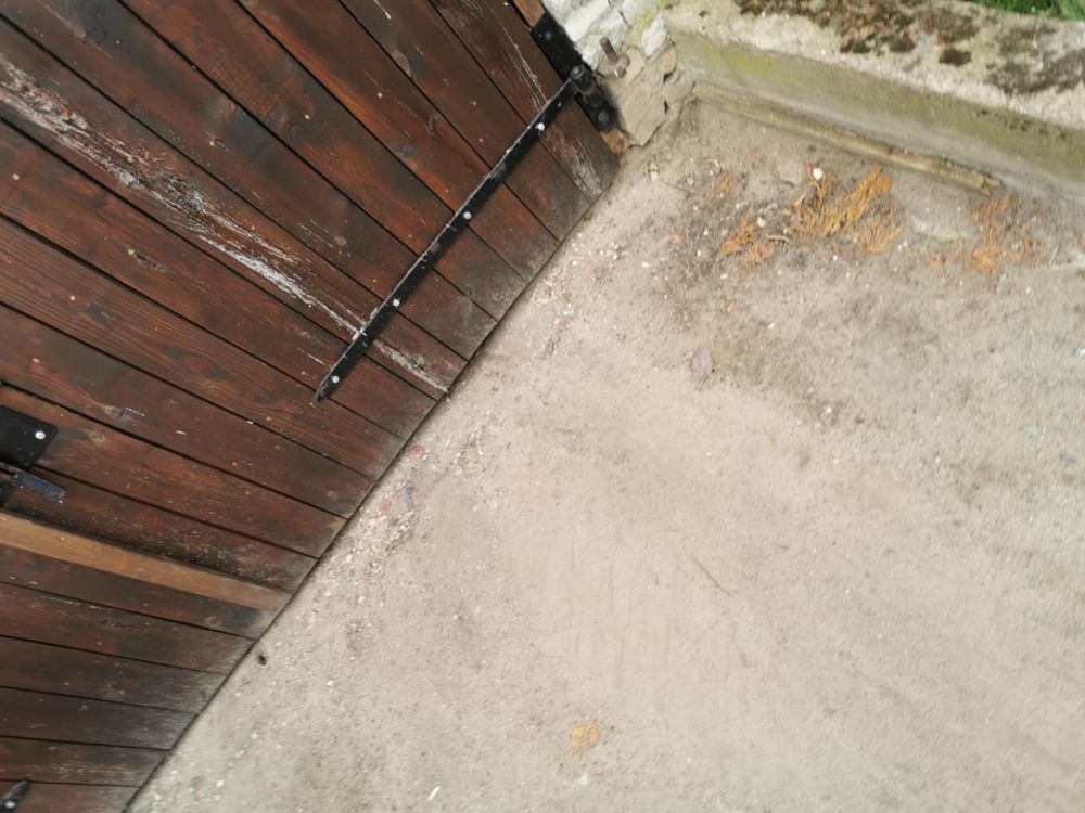 Drzwi garażowe drewniane