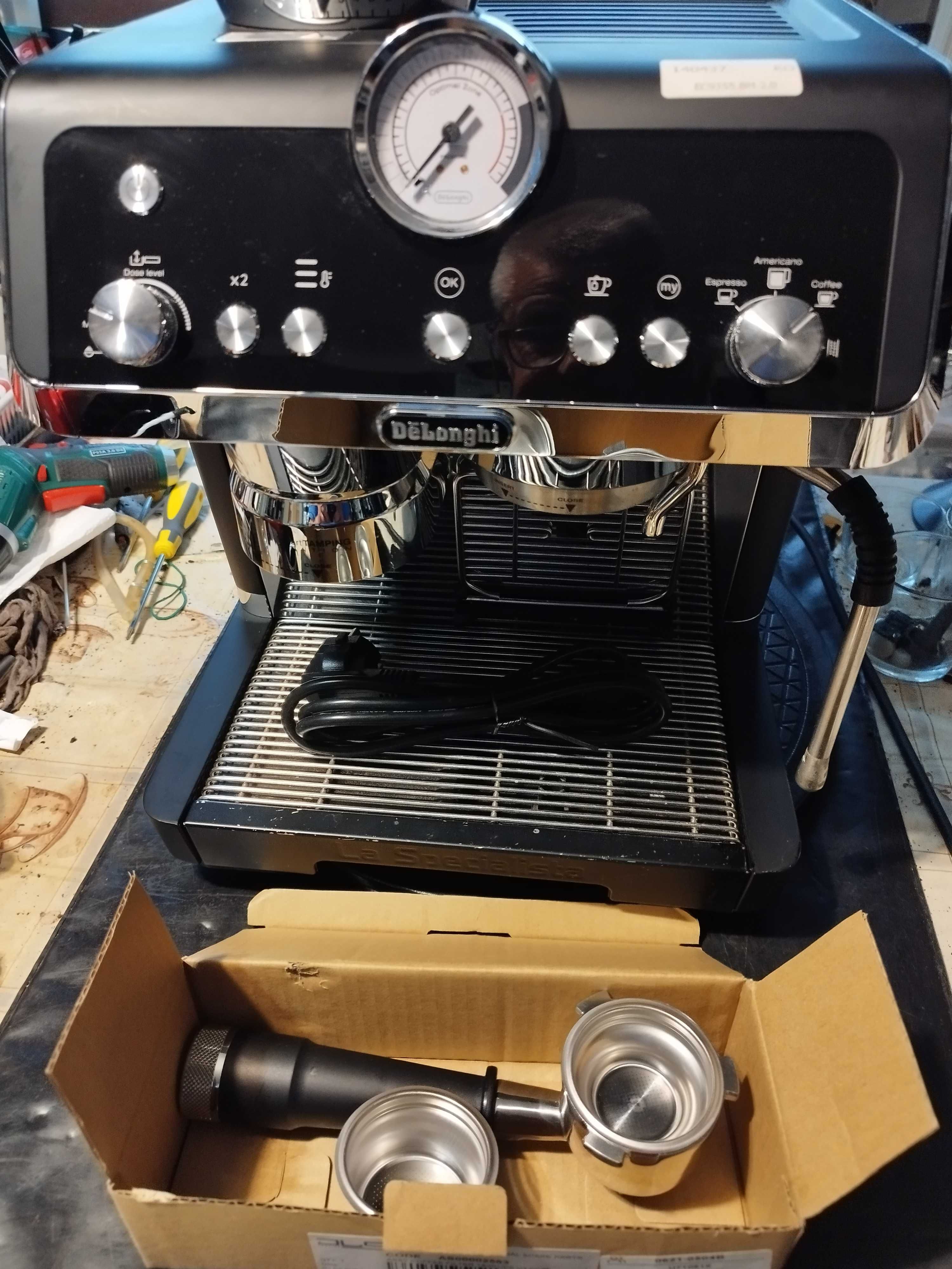 ekspresy delonghi jura i inne sprzedam hurtowo