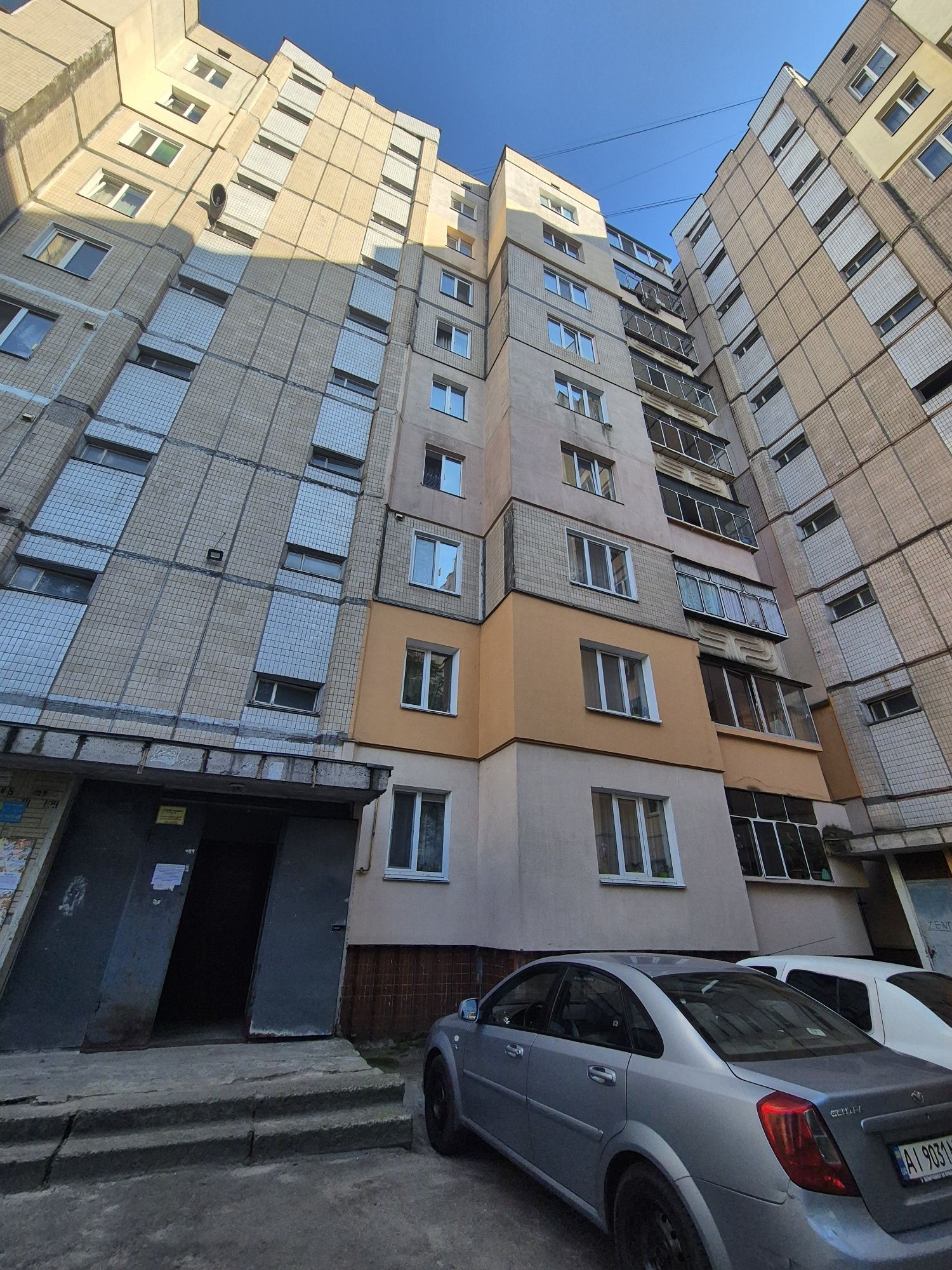 Продаж 2 к квартири площею 52 м² С.Петлюри 15а
