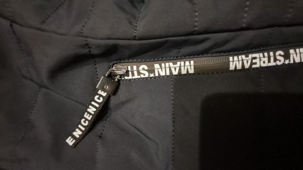 Курточка демі 9-10 років