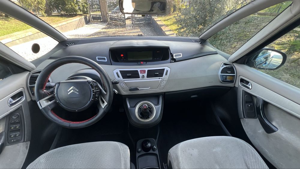 Citroen picasso 1.6hdi 7 lugares 2007 trato financiamento