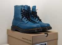 Dr. Martens 1460  Pascal Virginia