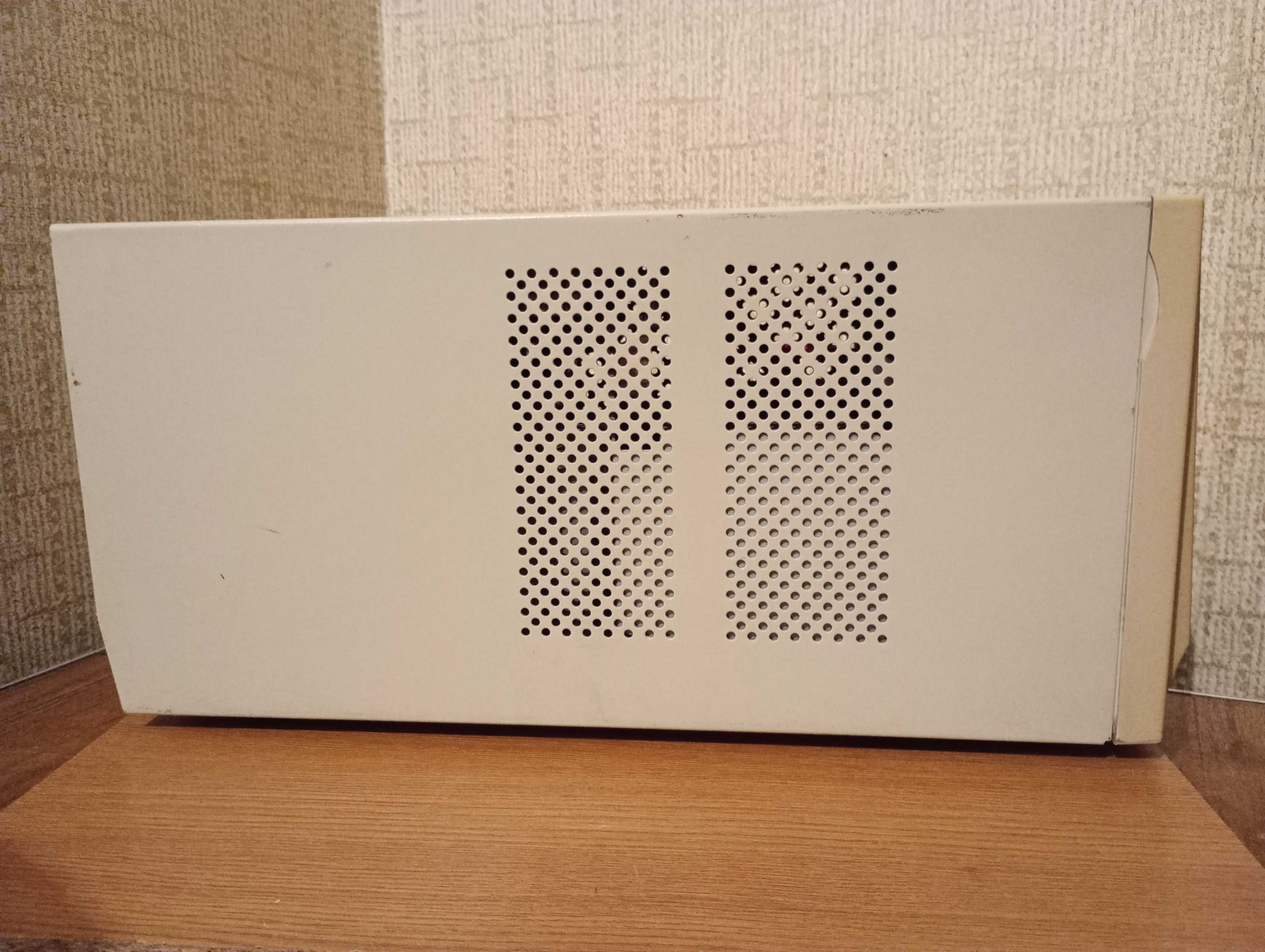 ДБЖ Ippon Smart Power Pro 1000 (600 Вт.)  (UPS, ИБП, інвертор)