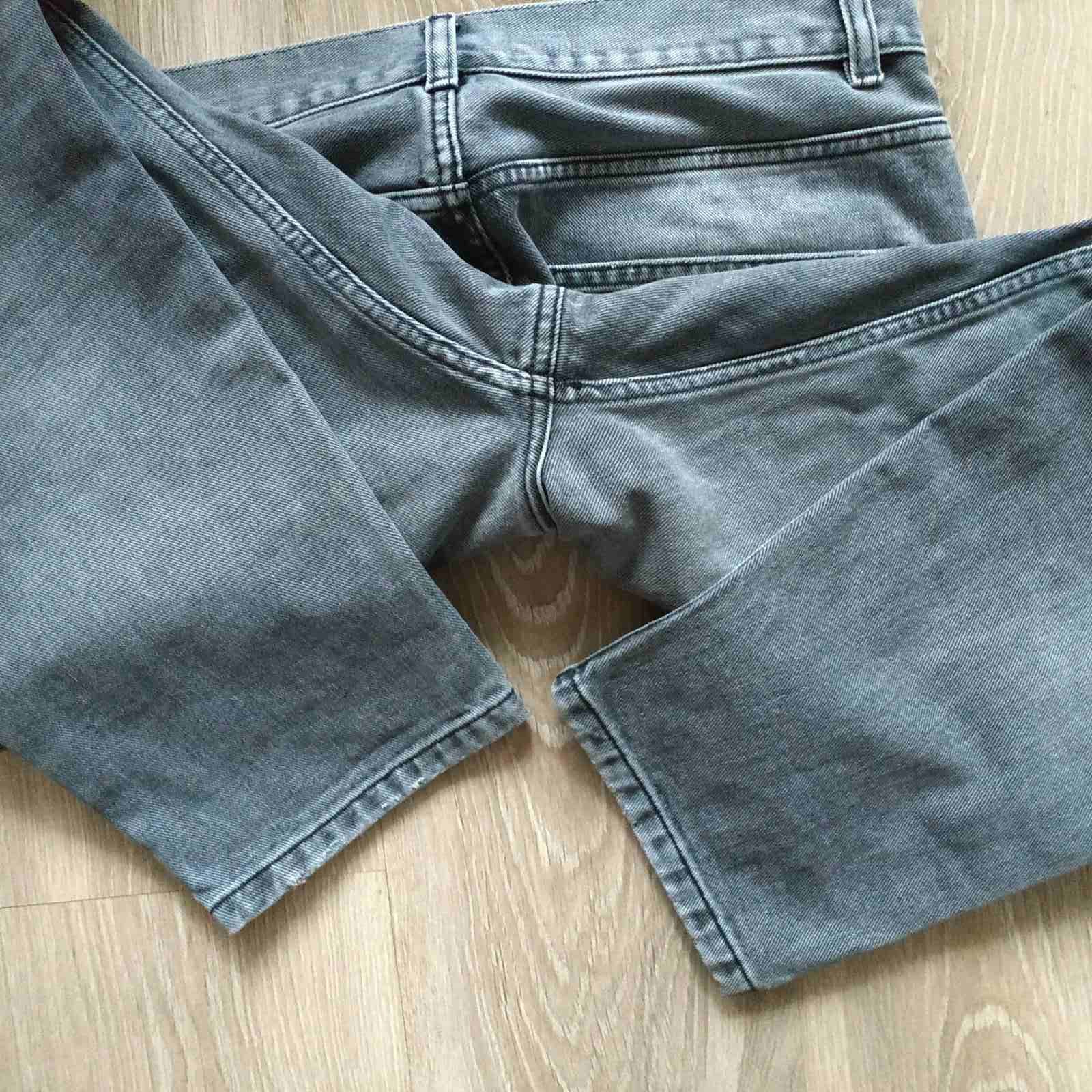джинси Carhartt WIP чорно черные размер 32, состояние отличное .