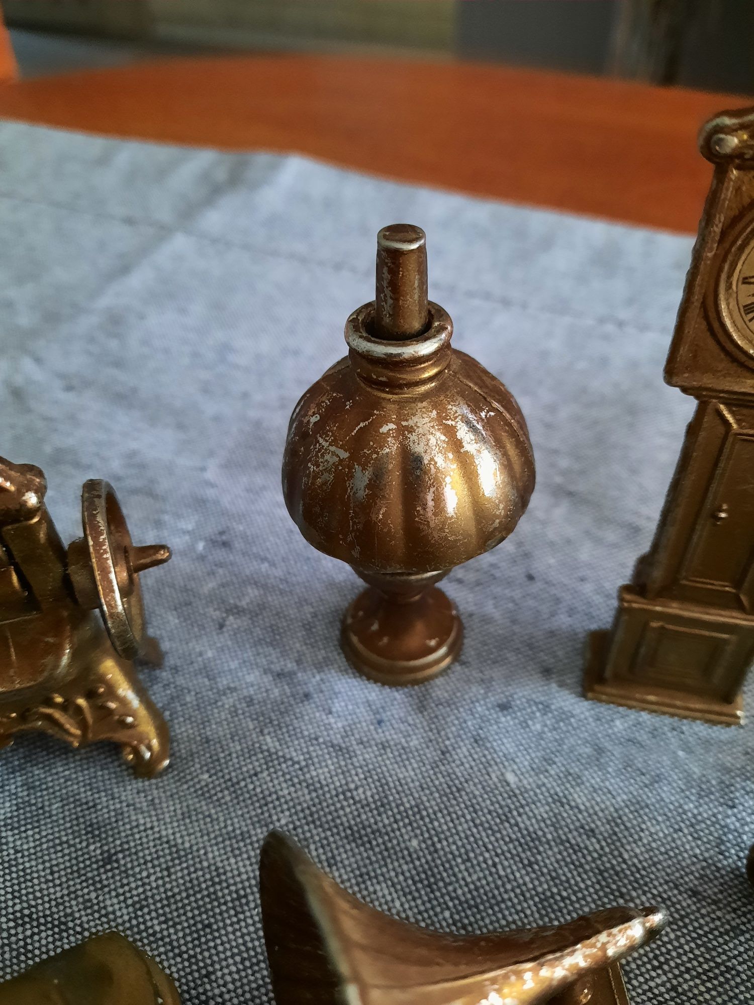 Miniatury mosiężne Zegar Gramofon Tramwaj Lampa itp/Made in England