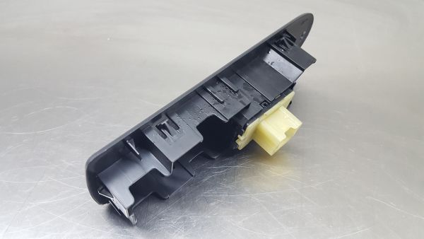 Comando / botão / interruptor vidros frente direito RENAULT Clio IV (B