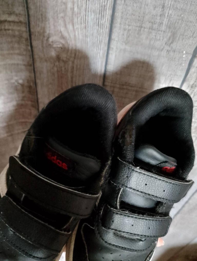 Buty dla chłopaka buty adidasa adidas dla chłopaka 26 i 1/2