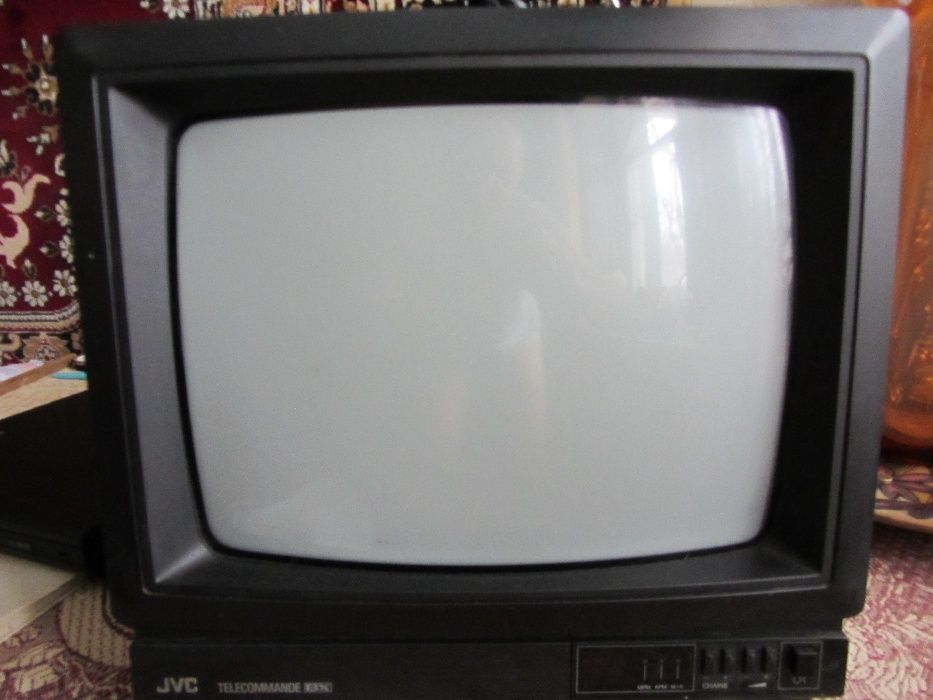 телевізор кольоровий діагональ 36см
