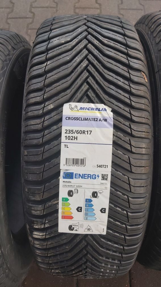 Komplet opon Michelin CrossClimate2  235/60 R17 2022 ROK