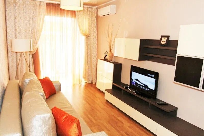 Сдам 3 ком кв Центр Дерибасовская Ришельевская Балкон Горсад Код1287