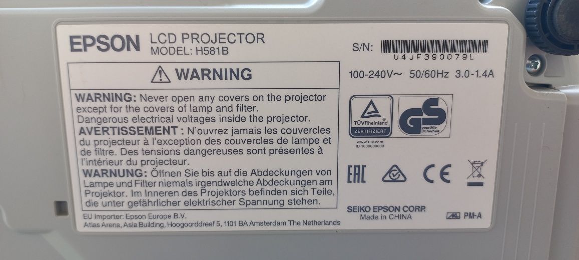 Epson lcd projector h581b