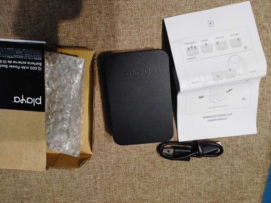 Повер банк Belkin by Playa 15W USB C USB A black PB0002BTC