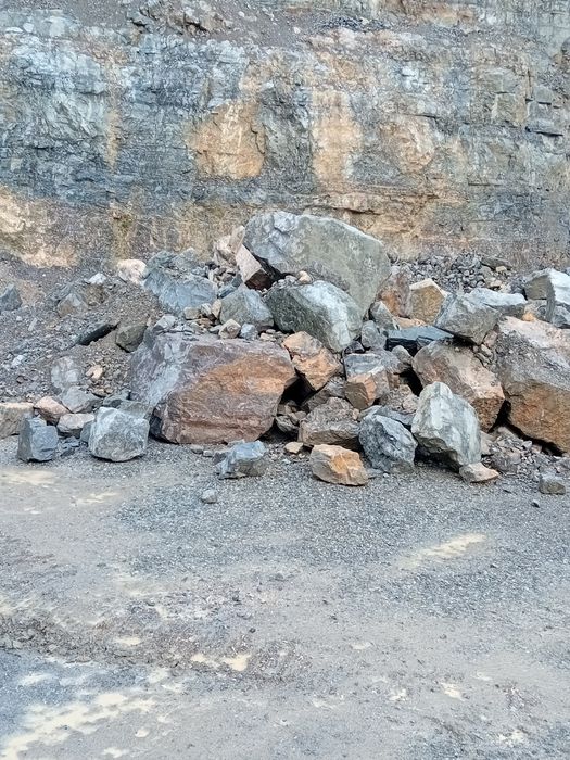 Kruszywo drogowe 30-60 Tłuczeń Mieszanki 0.63 0.31 Gryz