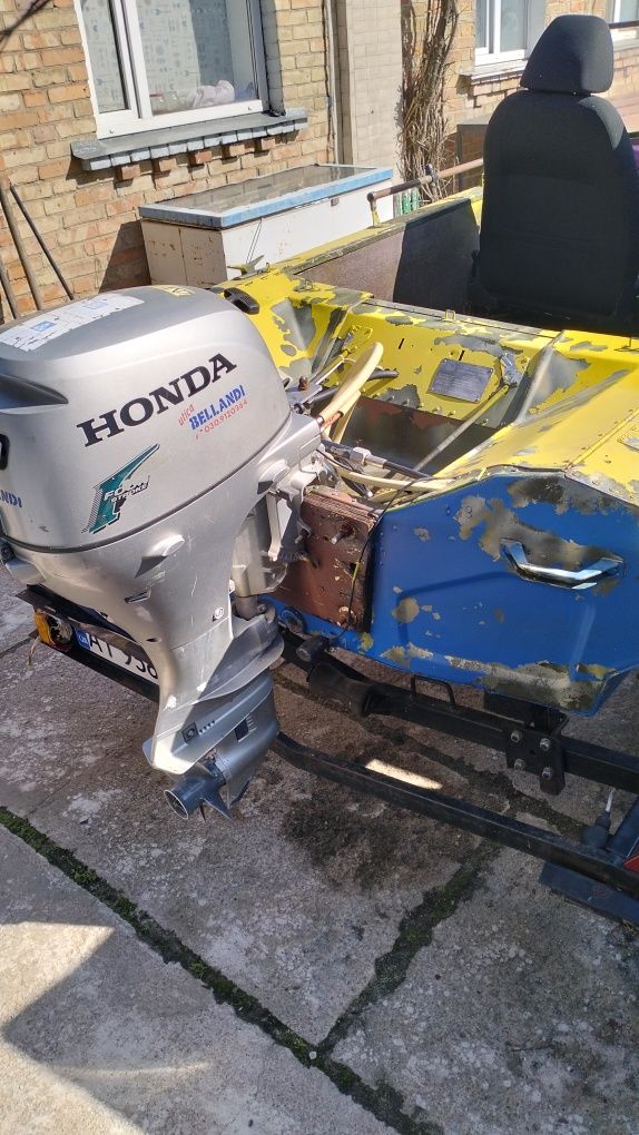 Лодка обь м Honda 20