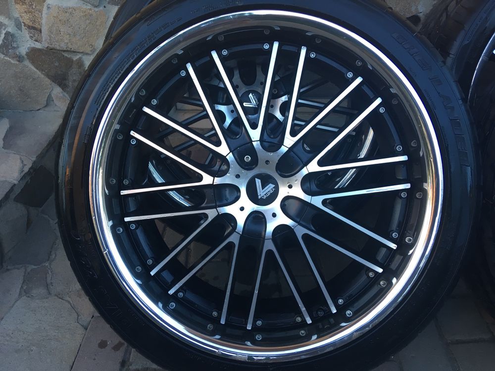 Автомобільні диски Valenza 22”