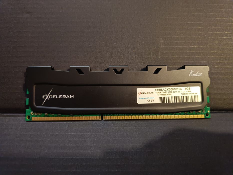 Оперативна пам'ять eXceleram DDR3-1600 8192 MB