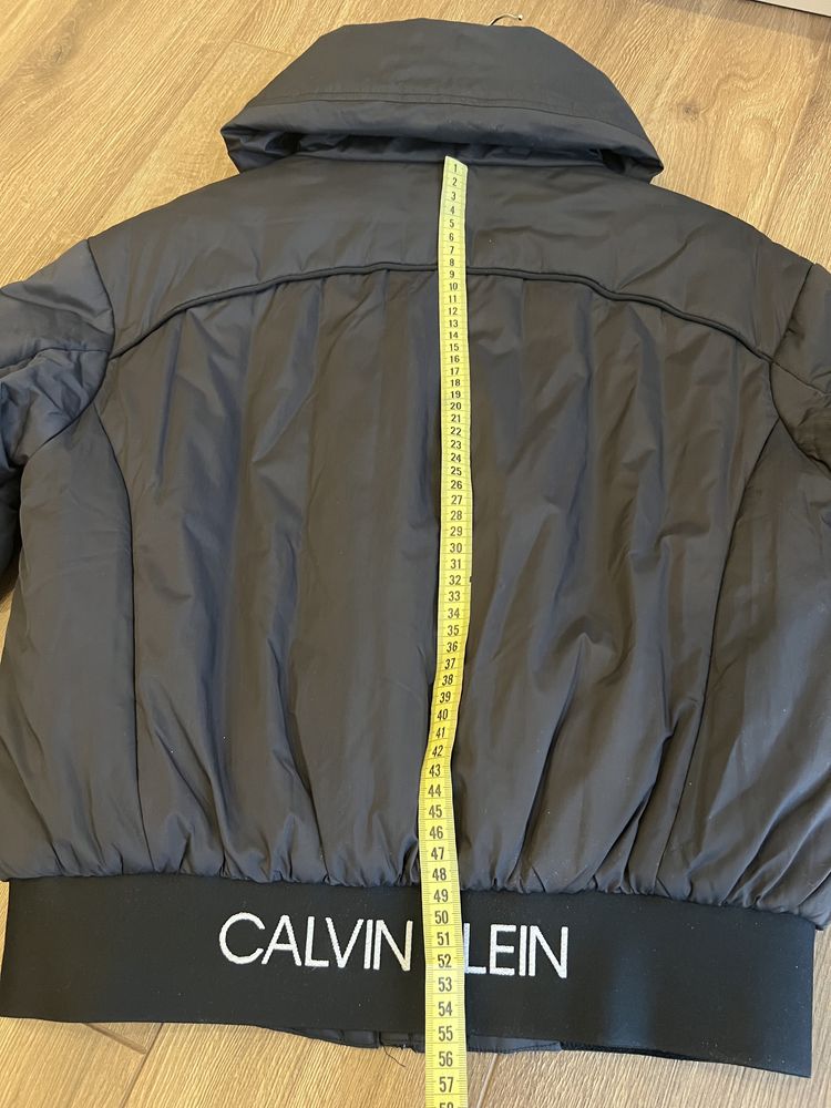 Фірмова курточка Calvin Klein оригінал,розмір xs/s