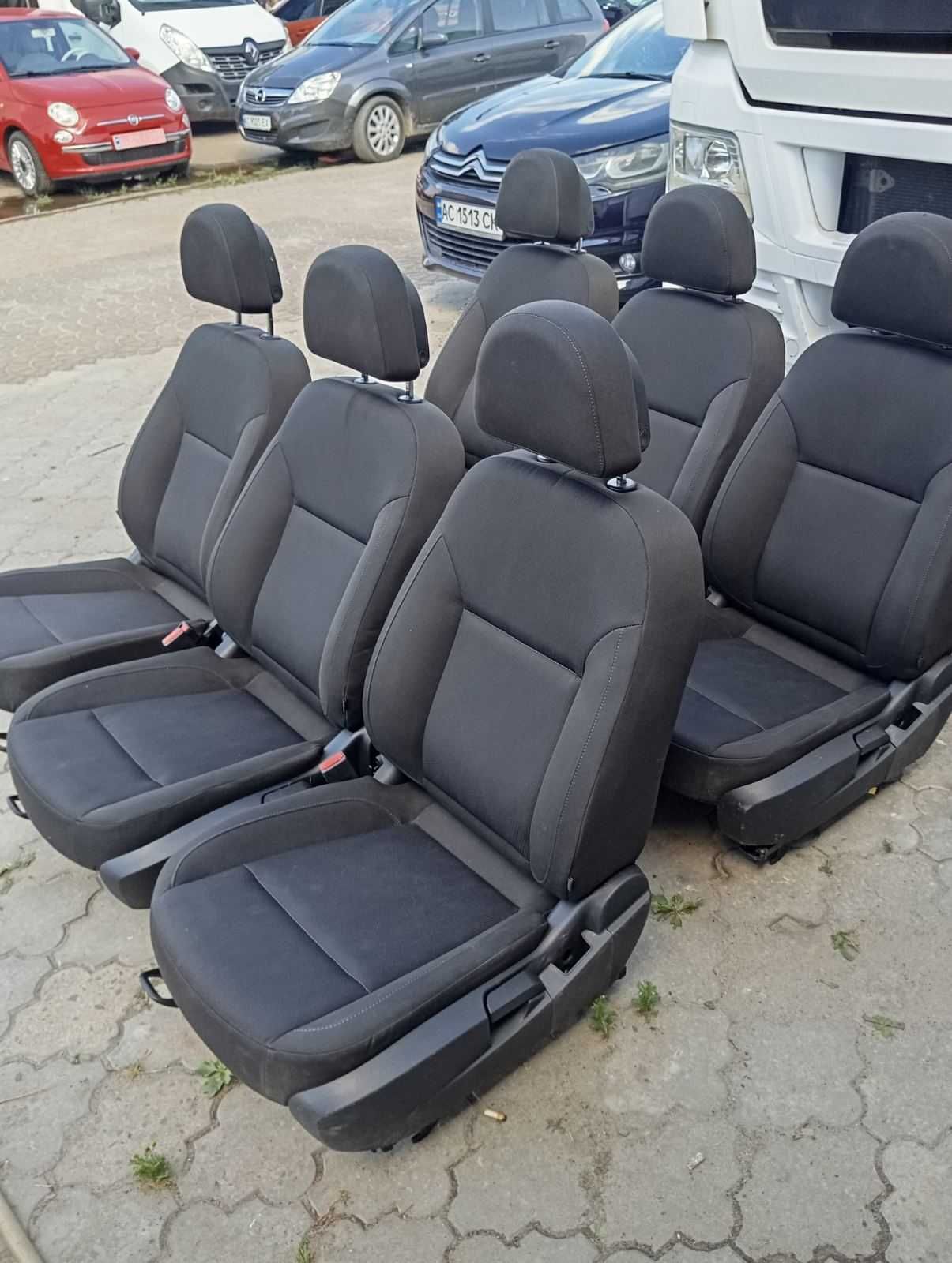 Автосидіння.Сидушки на буси. Сидіння на буси.Автокрісла.Сидения.