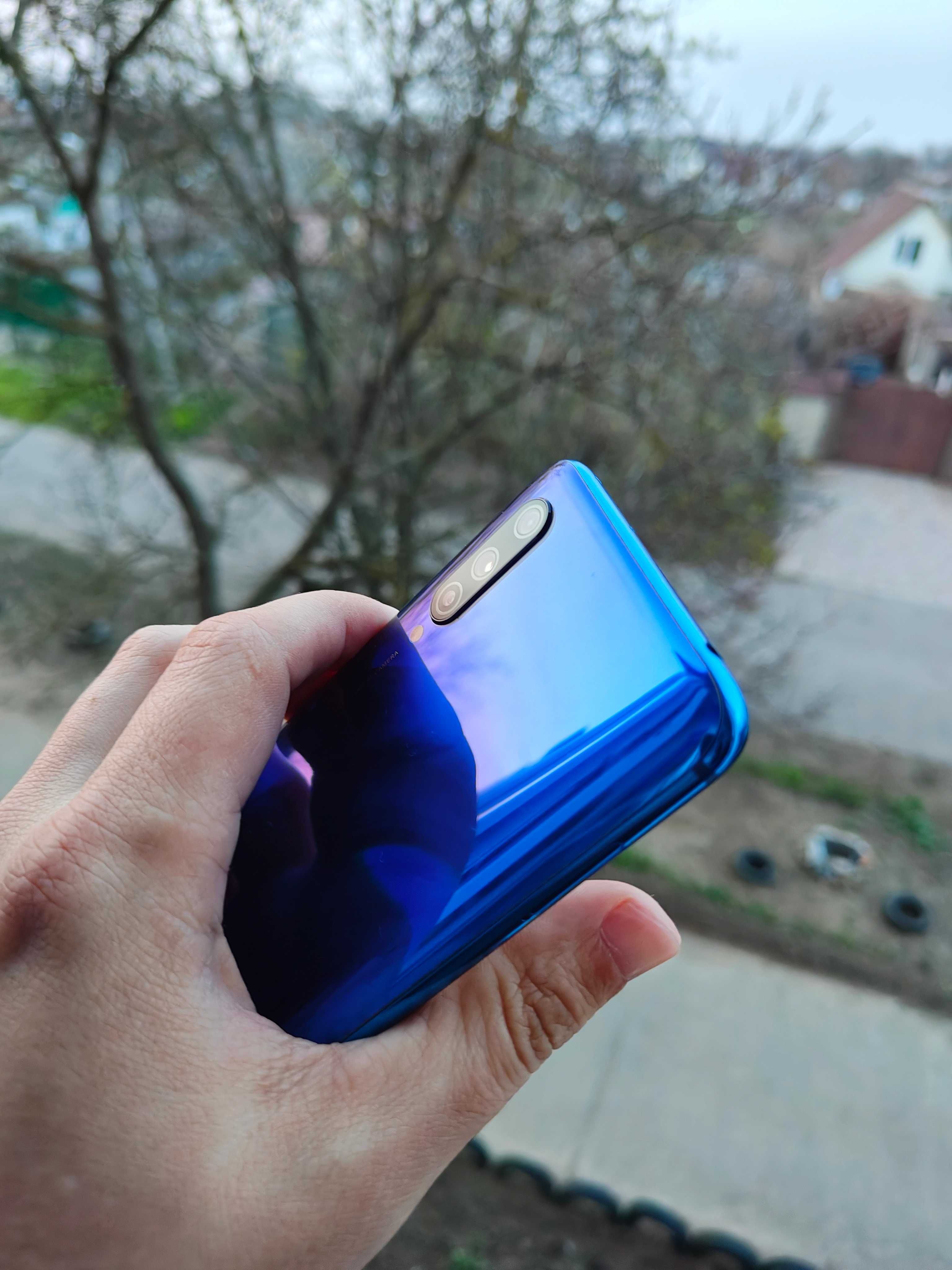 Xiaomi Mi 9 Lite 6/64GB Aurora Blue гарний стан