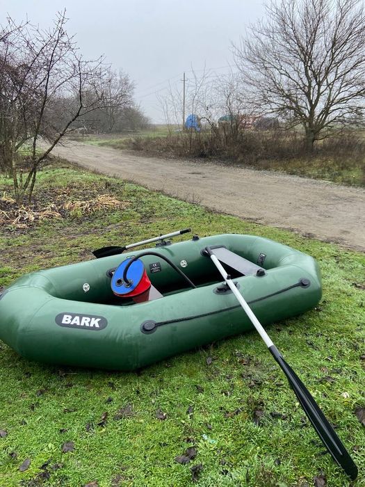 Продам лодку BARK