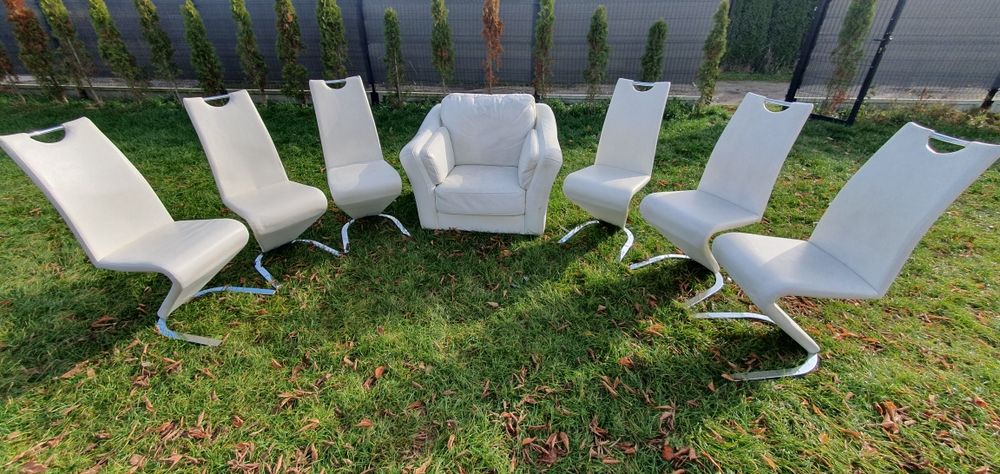 Krzesła i fotel skórzany ecru