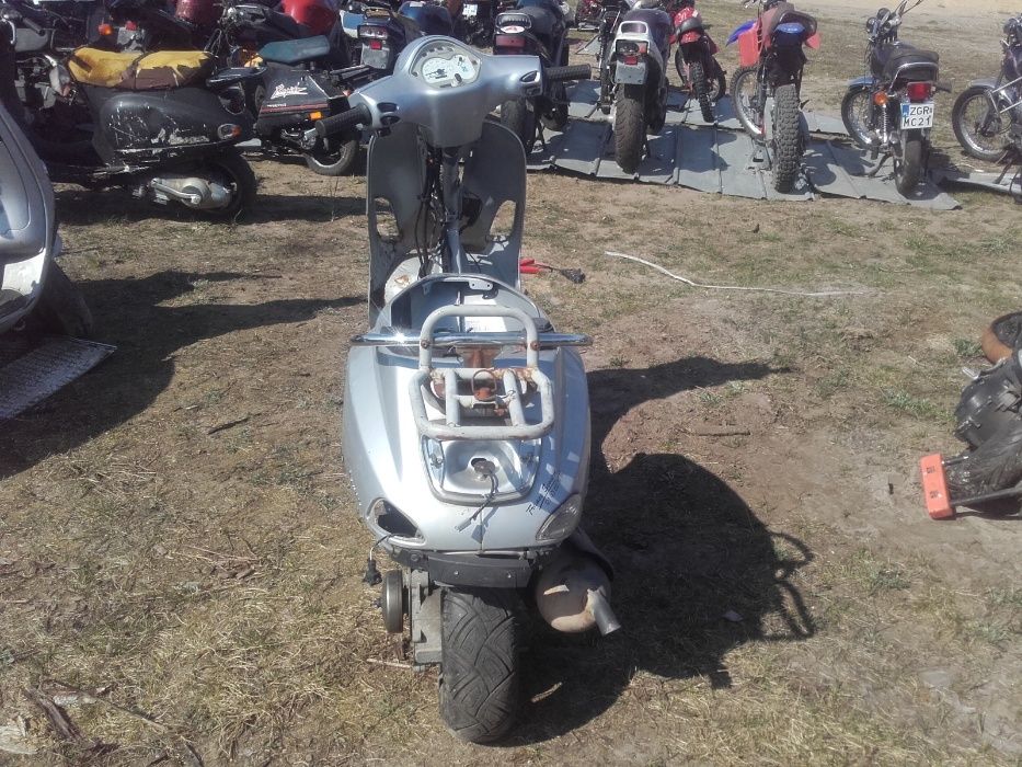 Piaggio vespa lx50 lx 50 silnik koło felga lampa amortyzator części