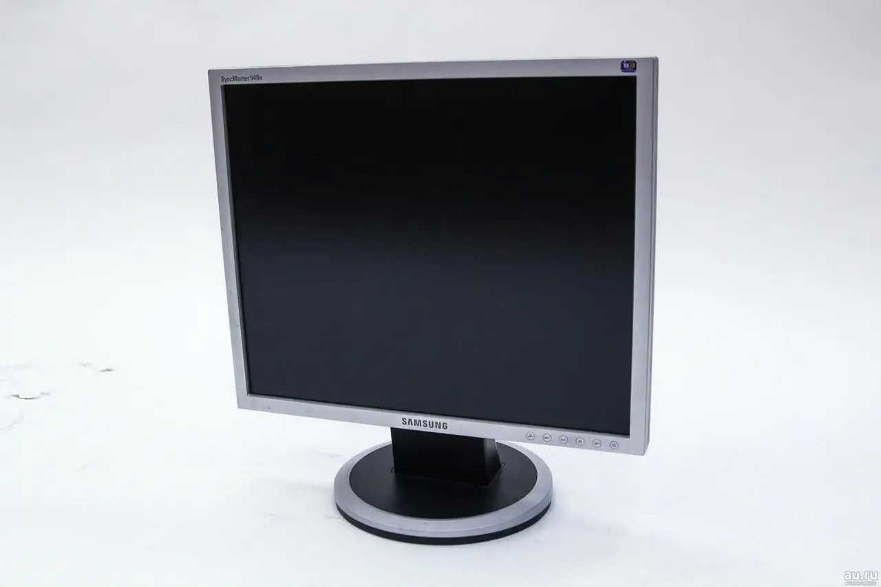 Монитор Samsung 940N Серебристый Диагональ 19"