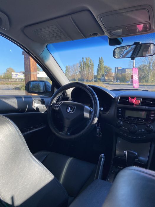 Продам автомобиль honda akkord 7